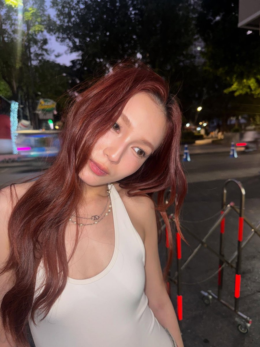 bodyguardchuu's tweet image. GOOD FUCKING LORD WHAT THE FUCK