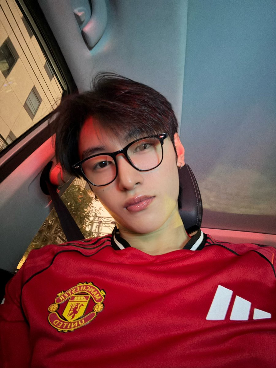 Toon4on__'s tweet image. ช่วงนี้สีแดงมันแรงฤทธิ์