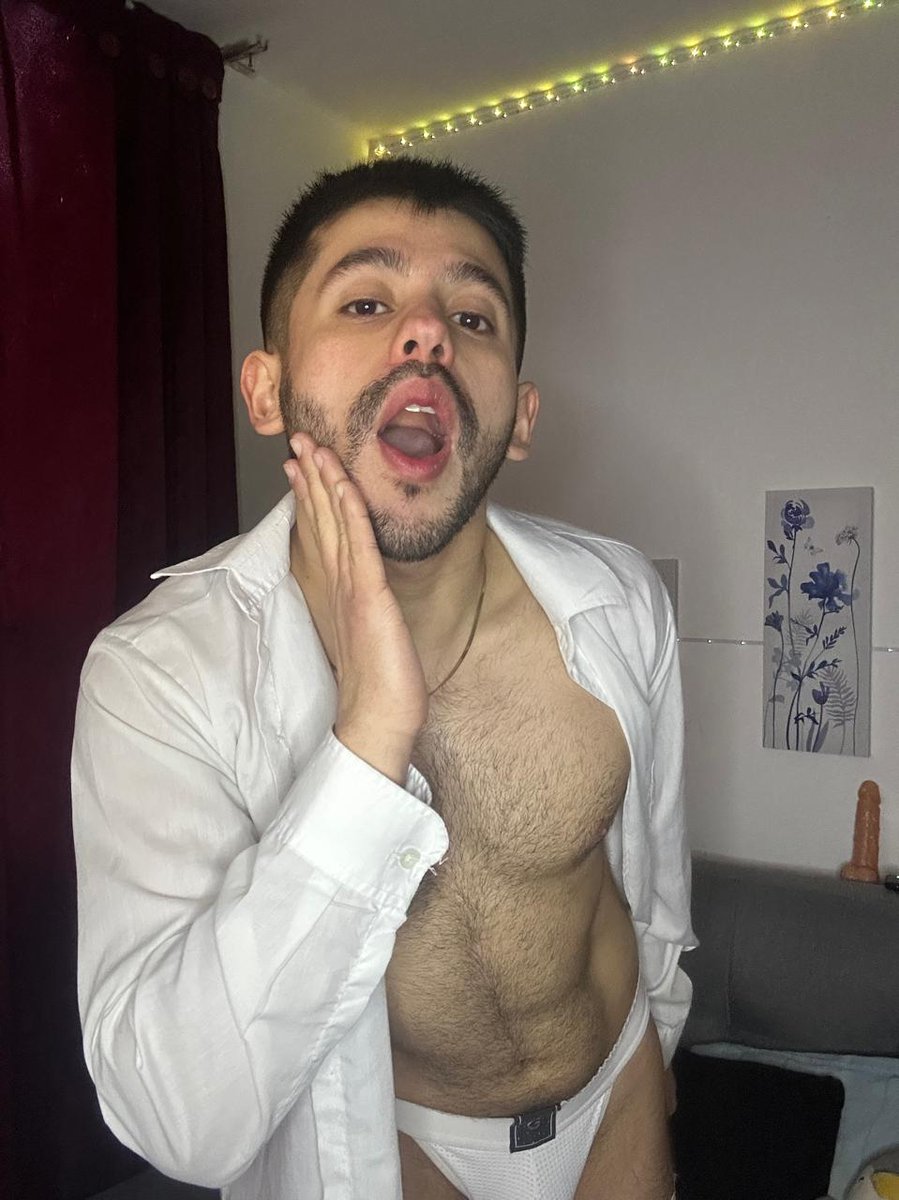 Jhonms1502's tweet photo. I'm online right now. 😍 Hope to see you @Stripchat 👉 https://t.co/bhfwL2igTa #stripchat #stripchatlive https://t.co/ZP3uB2lscw
