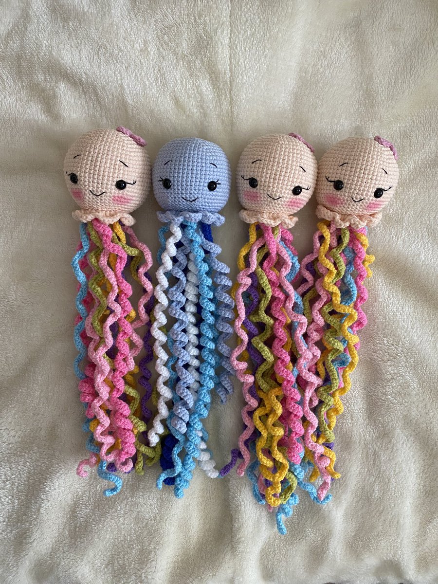 آرتیست بازنشسته 🪡 tweet media