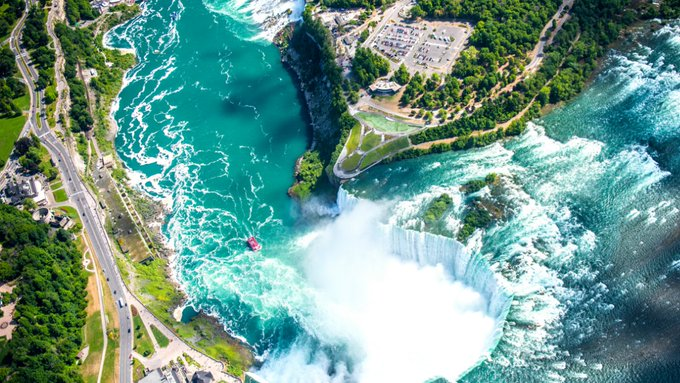 canadacvp's tweet photo. Niagara Falls from above... No other word needs to be said 🇨🇦 
#NiagaraFalls #CanadaViews #MoveToCanada #ImmigrationToCanada #NatureGoals #Canada https://t.co/RZm5gQNbDU