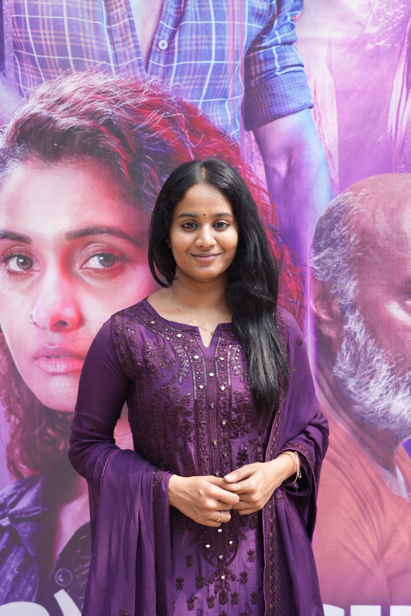 view7media tweet media