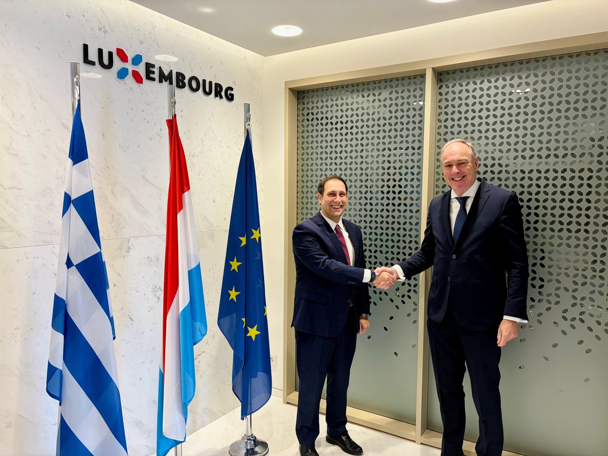grnet_gr's tweet photo. GRNET, coord. of #HellasQCI and #SEEWQCI, and chair of the Joint Steering Council for the Greek partners of #TransEuroOGS, met the Ambassador of Luxembourg to Greece discussing quantum tech, secure communications and digital governance within #EuroQCI.

🔗 https://t.co/v5jFWT0Yd8 https://t.co/6wsWoSoIZm