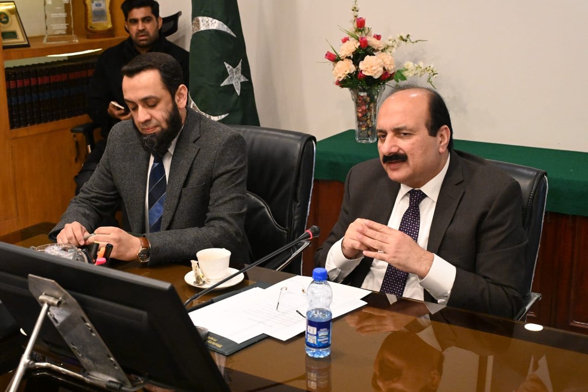 Chairman PMYP Rana Mashhood Ahmad Khan and Federal Minister of Information &amp; Broadcasting Attaullah Tarar convened a meeting on Chromebook distribution, branding, and testing mechanisms.

Officials from various ministries and departments attended.

#PMYP #PMsYouthProgram