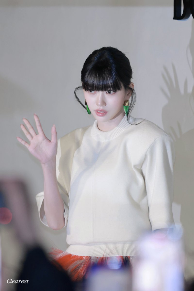 𝑪𝒍𝒆𝒂𝒓𝒆𝒔𝒕 tweet media