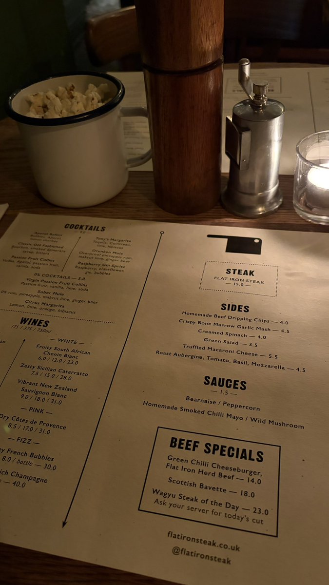 doublecinds's tweet photo. The first time I tried the famous Flat Iron Steak in London, it was so incredibly delicious that it genuinely made me want to cry.

Silly me, I didn’t order any side dishes because I thought the steak already came with sides as part of the package https://t.co/zWbWqFhzOq