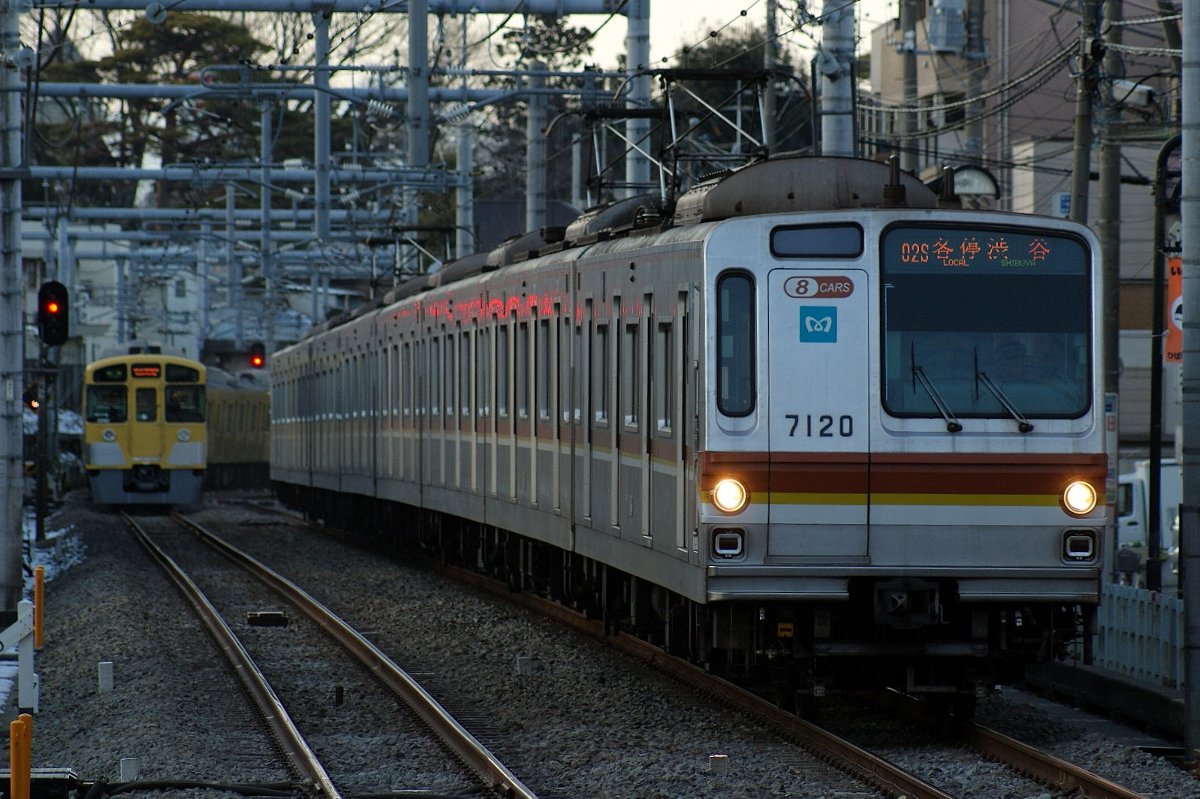 14年前の2012年1月28日に撮影した西武池袋線
一昨年新101系の画像をアップしたので、今年は未公開画像から4枚
新2000系と新101系
新2000系8連
9000系
東京メトロ7000系
昨年新2000系が池袋線から撤退した事でどの形式も池袋線では見れないと思うと時代の流れを感じますね