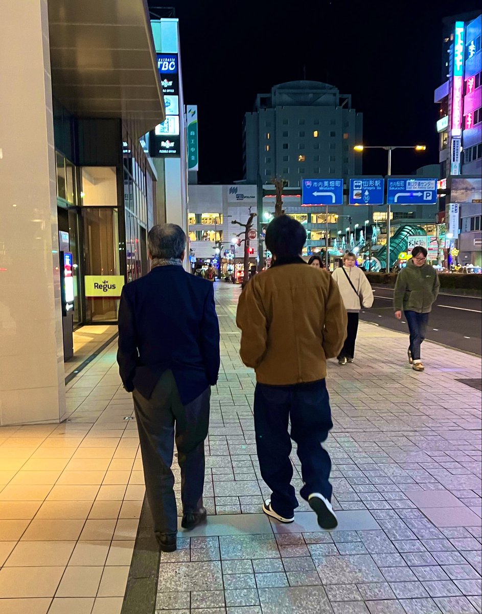 MKK_pilot0622's tweet photo. 1月滑り込みであけおめことよろ
あとどのくらい東京で過ごせるか分からないけど、よろしくね https://t.co/pP7AyfVkAe