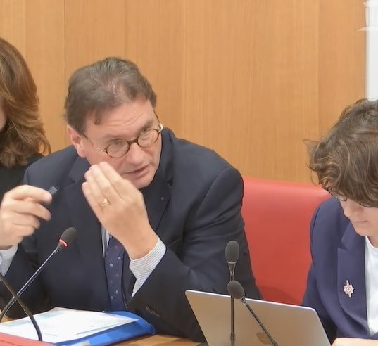 phgosselin's tweet photo. #Protection #Commerçants
En @AN_ComLois sur le texte #Midy
pour améliorer « la protection des commerçants par l’utilisation encadrée des technologies d’analyse automatique des images issues des systèmes de videoprotection ».
Un texte à encadrer et à améliorer. https://t.co/Ine5faGJ2V