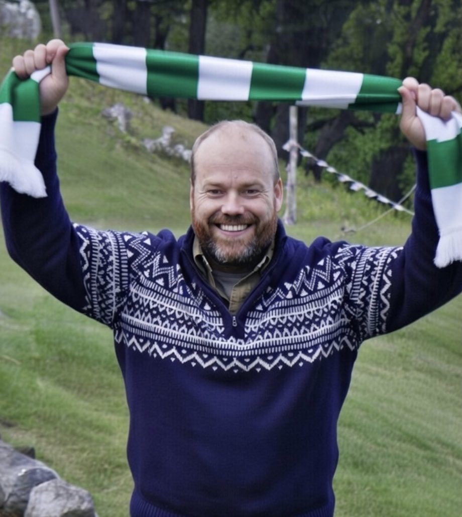 AndyCCPaper's tweet image. Anders Holch Povlsen #Hibs HWG 💥