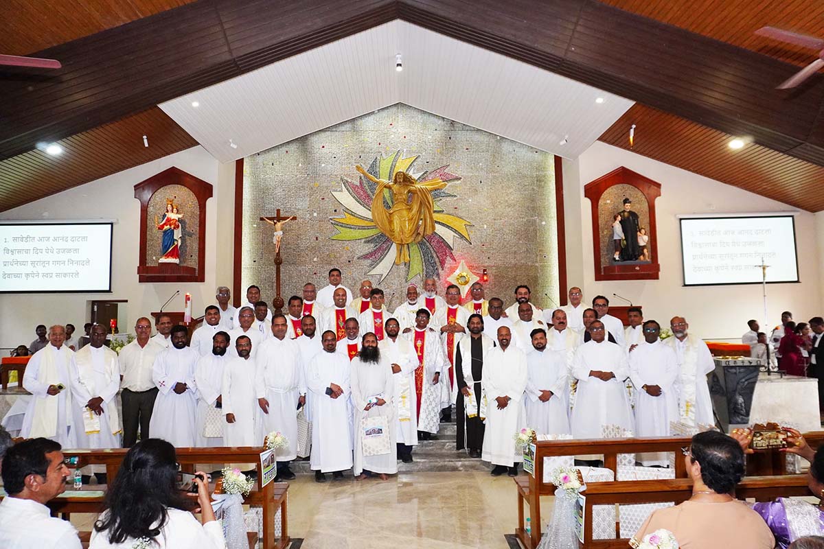 India – Consagración de la nueva iglesia de San Juan Bosco en Savedi

infoans.org/es/secciones/f…