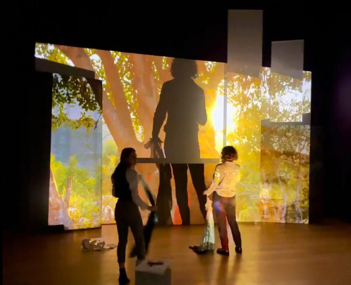 ChalleNGeNottm's tweet photo. Look - educators! 
Nottm Contemporary Teacher CPD 
A hands-on workshop packed with innovative ideas you can take straight back into the classroom. ✨
🗓️Thurs 12 Feb, 4.30–6.30pm
🧑‍🎨 Create and share with Associate Artists, see the new exhibitions
🎟️Book https://t.co/Q4g1mW4HoP https://t.co/kuF8cuwBAJ