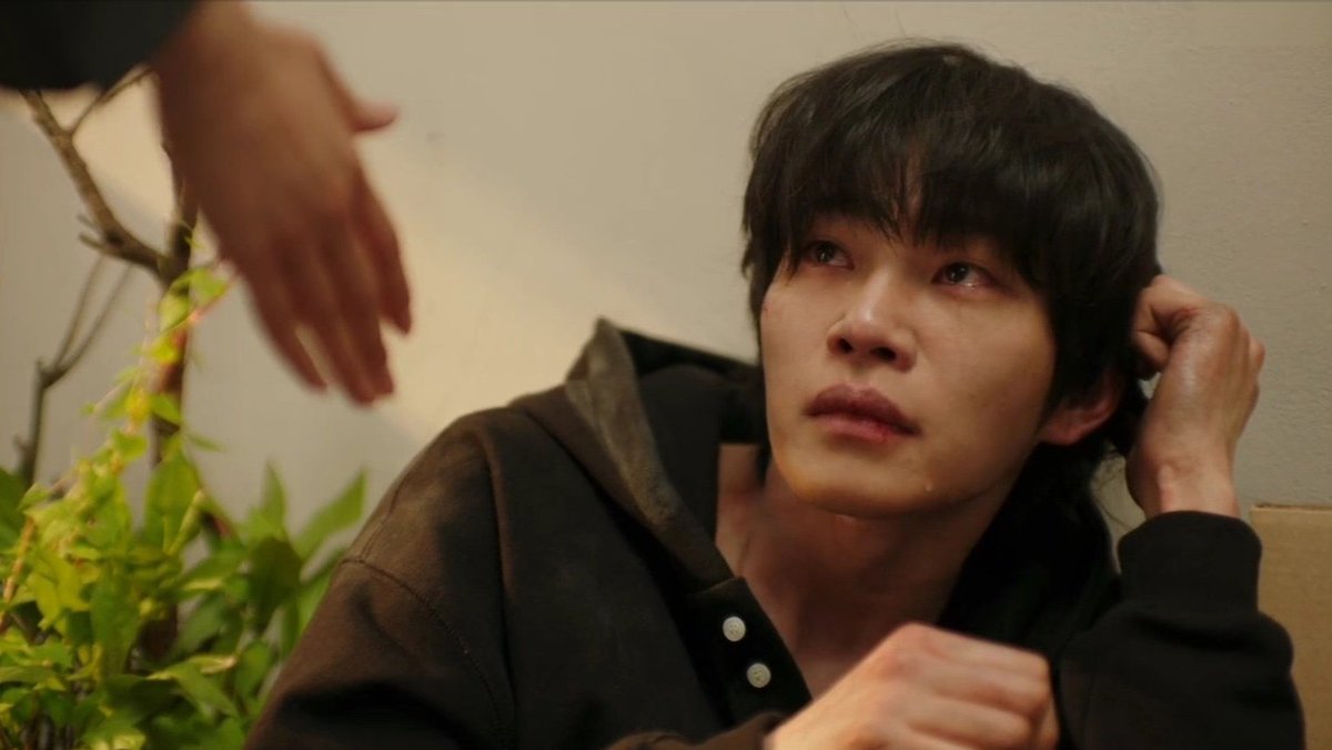 iamRabs11's tweet photo. #IDOLI
This man has ability to make me cry , make me feel sad &amp; happy 
...
Kinda obsessed with this show 🤌 https://t.co/okt1M0Res1