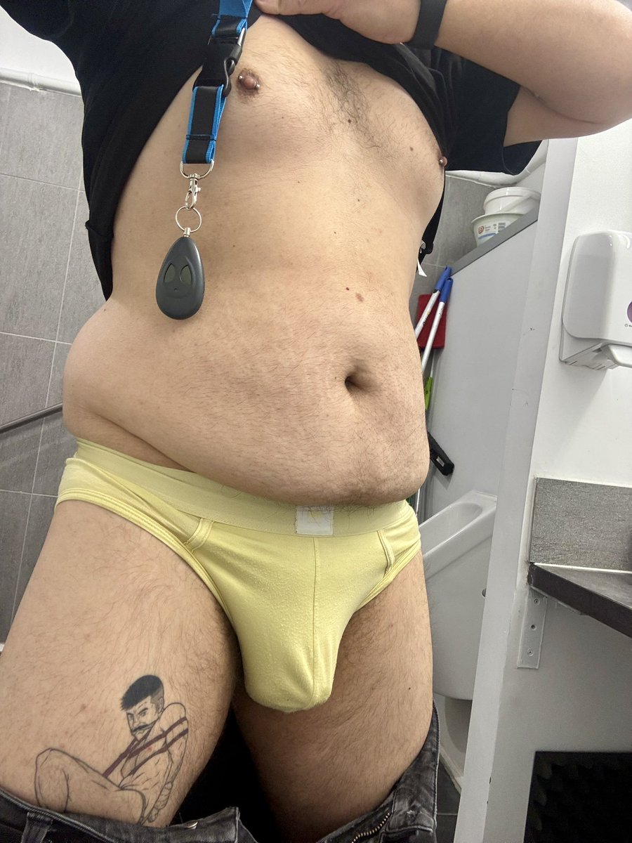 Why slave away at work when I can show belly to all of the cuties on here? ☺️