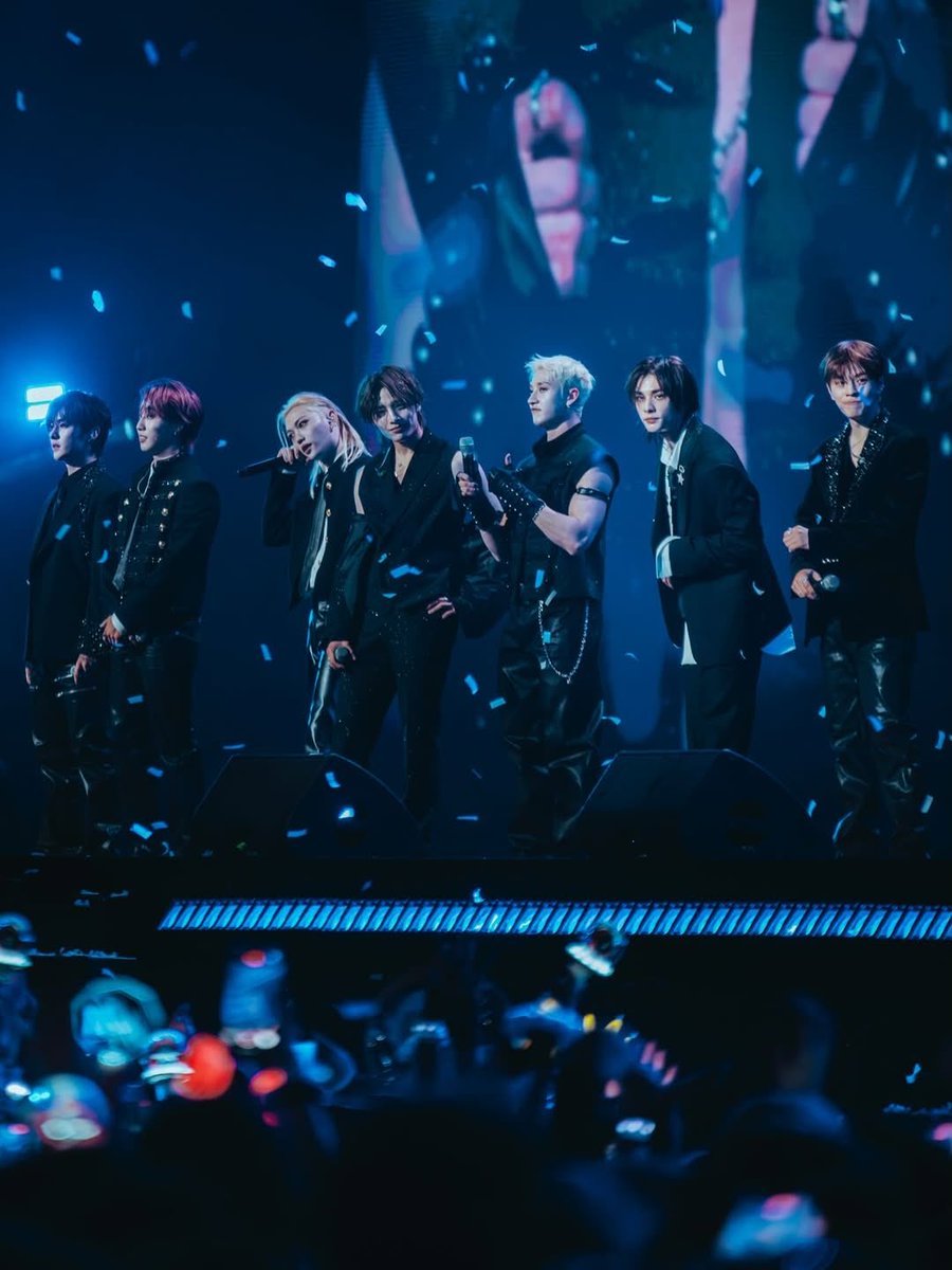 Bang Chan Empire tweet media