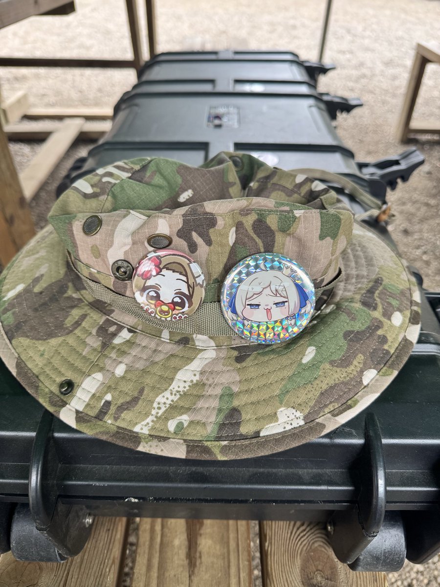freestyle_aeg's tweet photo. #無限超拳銃祭　in EDGE
@Riepeko_yolo ちゃんのグッズをジャンケンでGET🥰

主催の
@hayatems08 RYOさんありがと🤗
#無限復活祭 https://t.co/29zP0ujpwE