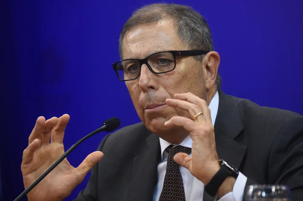 LahitteCarlos's tweet image. ⏩"Estamos preocupados": ante apreciación del peso, dice Oddone?
Cuándo en el gobierno de Luis el dólar estaba a $44 éstos simios decían que había atraso cambiario?
En abril del 2024 Marito decía que "es el mayor atraso cambiario de la historia", jejejej....