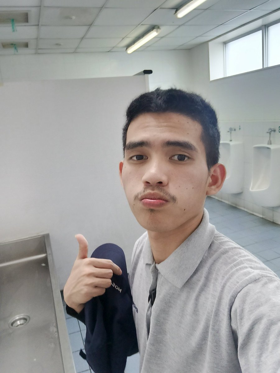 jannyyy2002's tweet photo. SALAMAT SA ILANG TAON EPSON❤😊 https://t.co/47ogHThuab