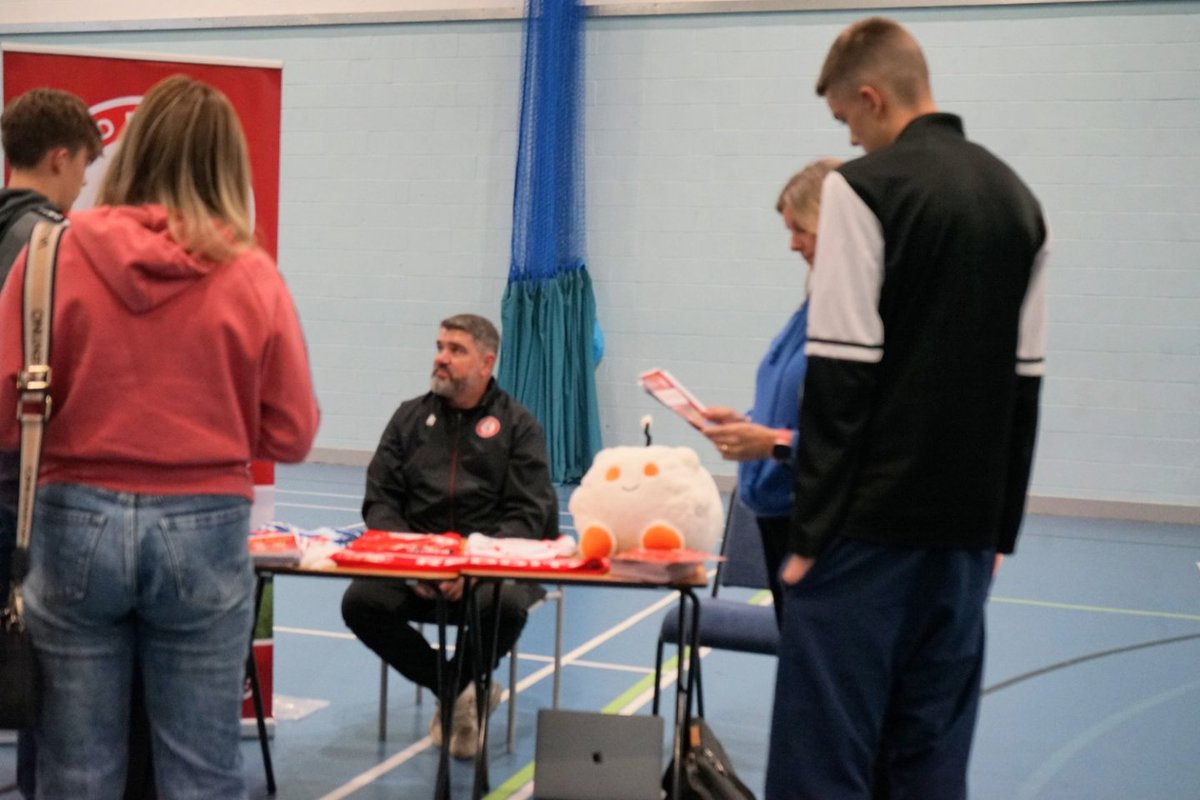 Redditch United Academy tweet media