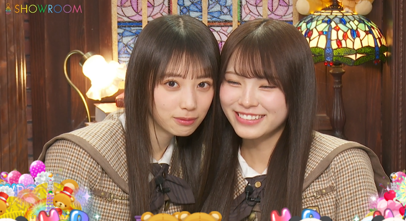 Q: Who eats the most among 6th Gen?
Moeka: Hmm...we haven't really competed or anything. I think many members eat a lot in their own way. Even Setoguchi does! You wouldn't expect it from her, right? But she eats fast, and I feel like I always see her eating

#矢田萌華 #乃木坂46