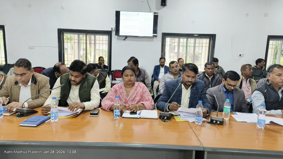 ▶️ जिला पंचायत की सामान्य सभा की बैठक अध्यक्षा श्रीमती सुनीता मेहरा की अध्यक्षता में संपन्न।

▶️ उपाध्यक्ष, जिला पंचायत सदस्य, जिला पंचायत की सीईओ सुश्री हरसिमरनप्रीत कौर एसीईओ अनुराग मोदी सहित अन्य जनप्रतिनिधियों और अधिकारियों-कर्मचारियों की रही मौजूदगी।