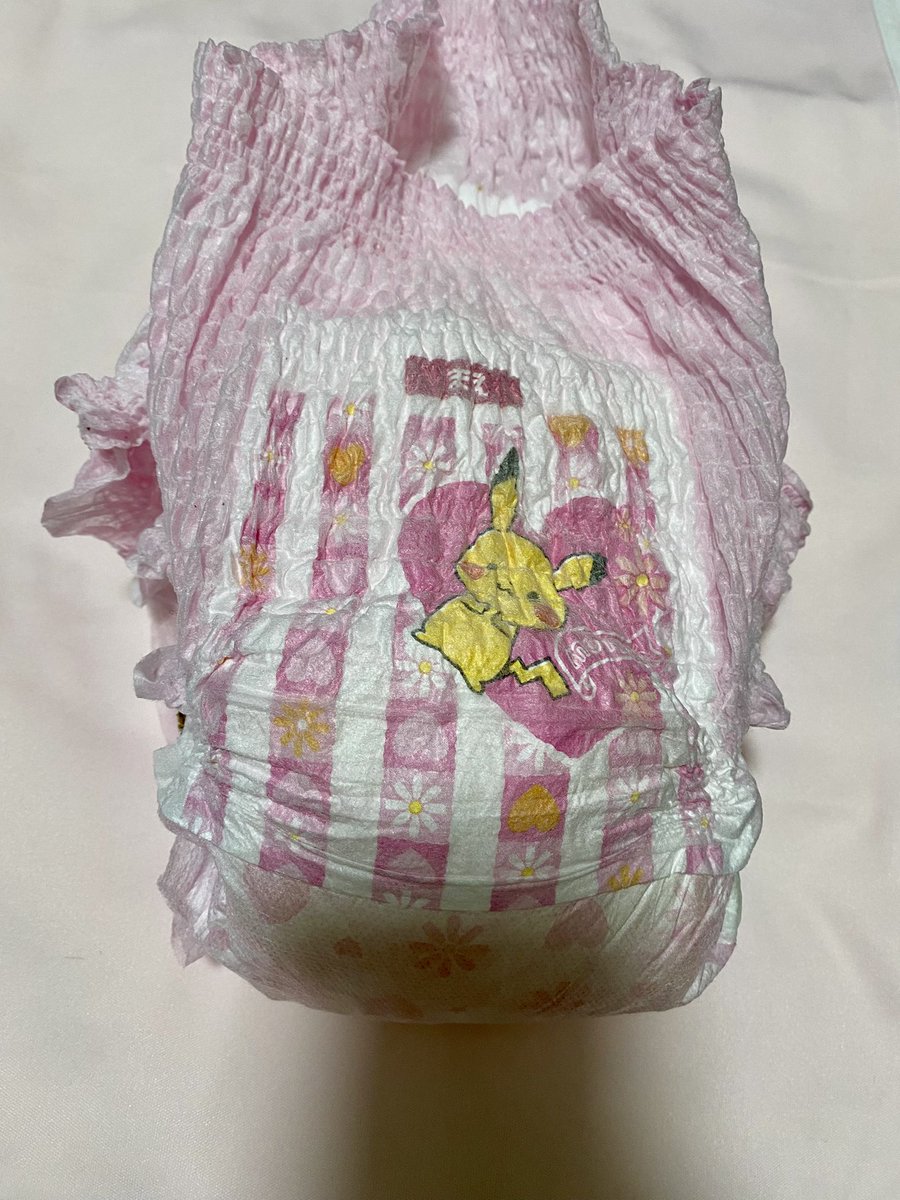 sayu37411's tweet photo. 最近寒くてトイレが異常に近い時があるから、おむつ履いてたら全てを助けてくれた https://t.co/YlFHXx0Don