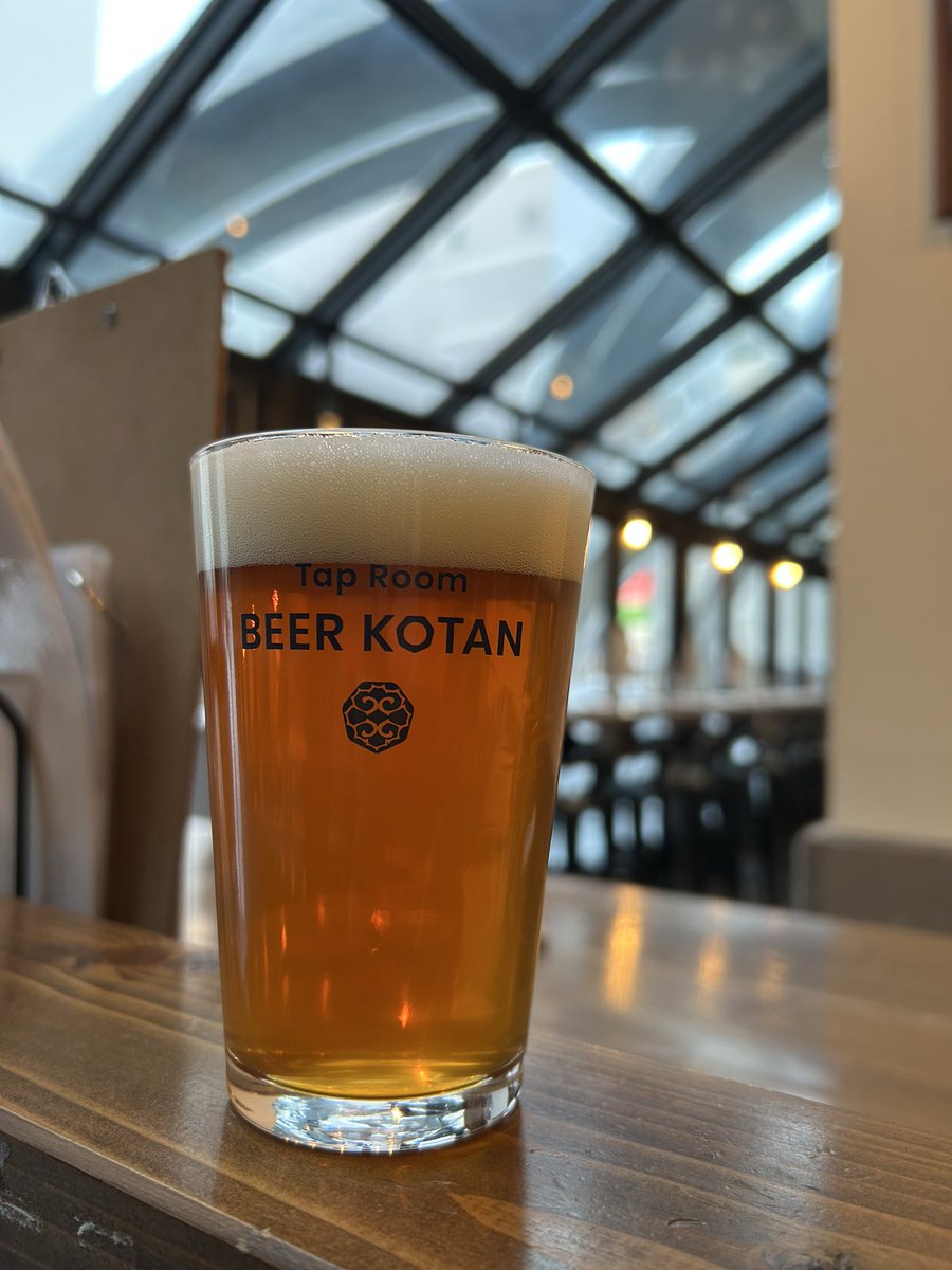 本日17時オープン！！
ビアフライトあります✈️

週半ば、美味しいビールで元気チャージしましょう‼️
ご来店お待ちしてます☺️