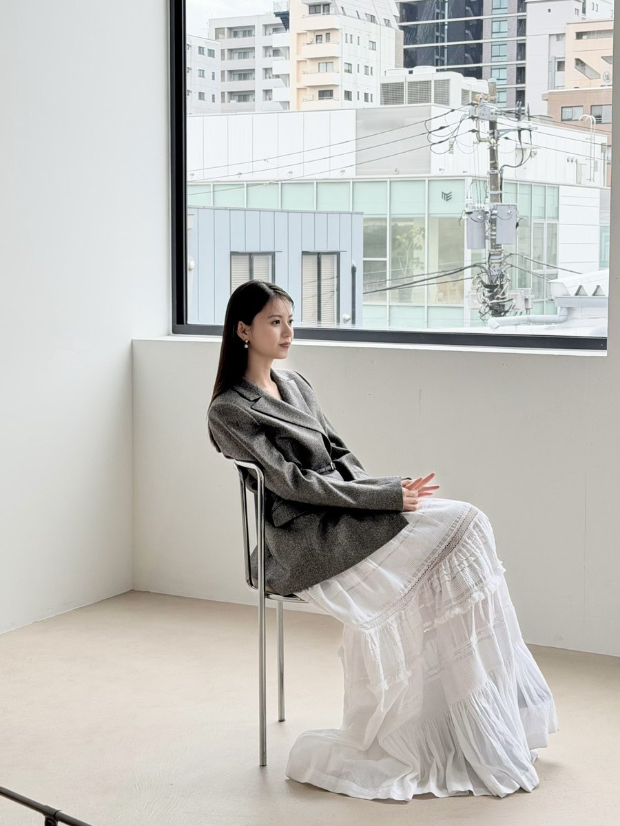 asuka3110_staff's tweet image. 📚本日1/28(水)発売「#CLASSY」3月号

『私たちの取捨選択』ページにて
撮り下ろし写真&amp;amp;インタビューが掲載されています📝

是非チェックしてください！

#クスノキの番人 
#齋藤飛鳥