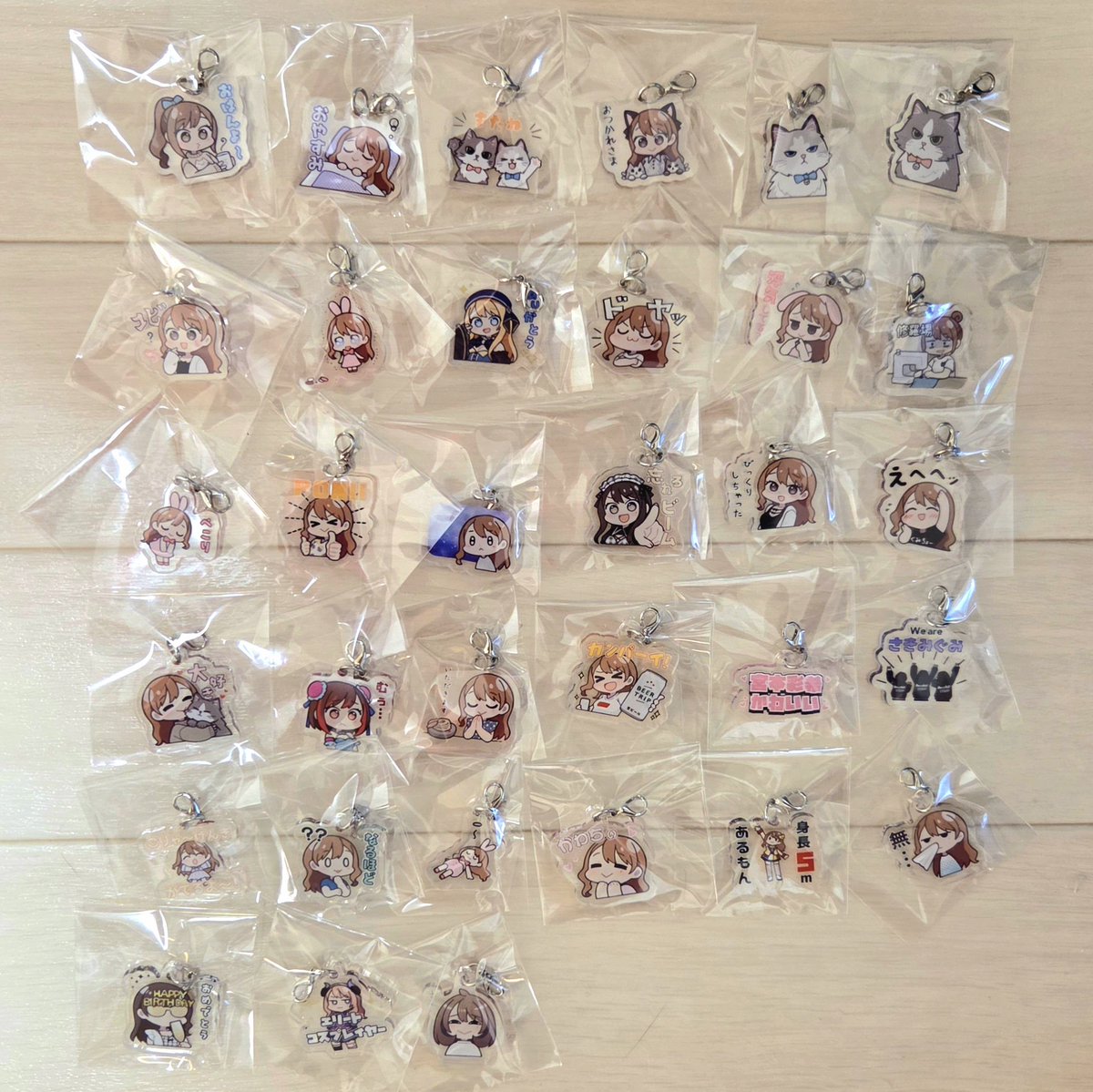 LINEスタンプアクリルチャームセット届いた！ 収集癖あるからセット