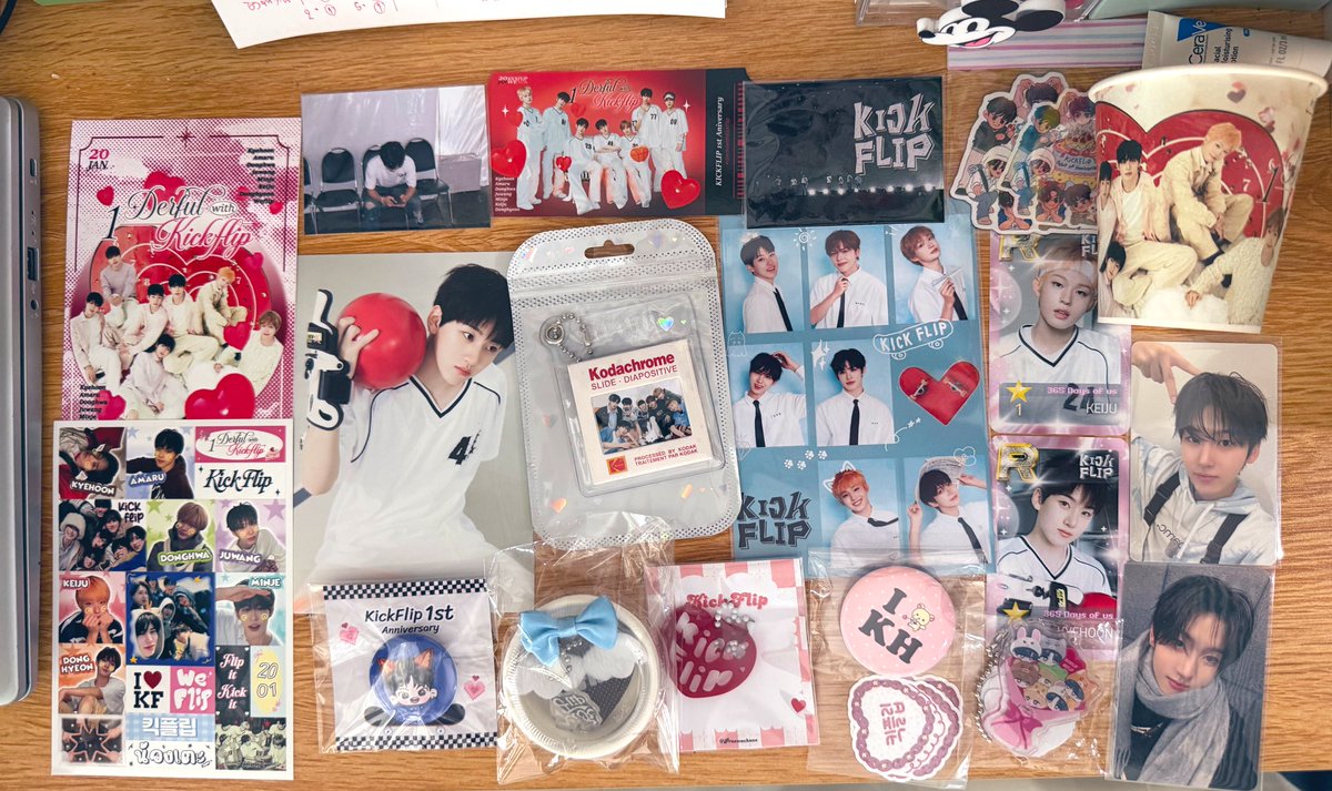 muzy🍁 tweet media