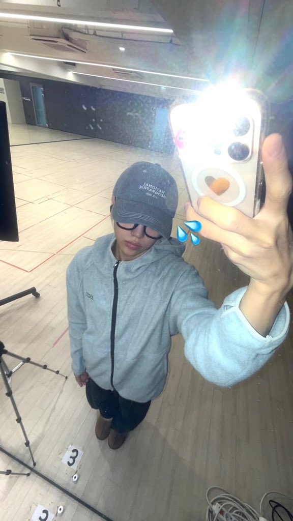 erikazjy's tweet image. 팬콘 기다할게💖💖오빠 연습 화이팅💪🏻

#크래비티 #CRAVITY 
#성민 #안성민 #SEONGMIN