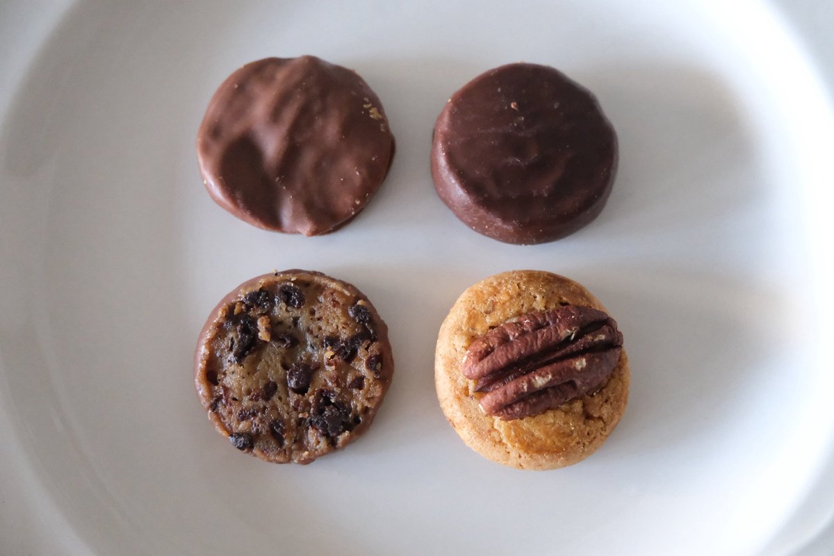 リリアン・ボンヌフォア アソート サブレ 新しい青のサブレ缶が可愛