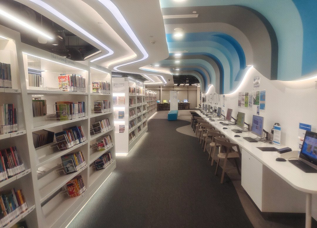 白湯の温かさをゆっくりと喉に流す