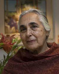 SaffronQueen_'s tweet image. Romila Thapar = Distorian From The East
Audrey Truschke = Distorian From The West

Both of these women (apart from looking alike!!!) destroy &amp;amp; re-write history to suit their Hindu hate agenda!