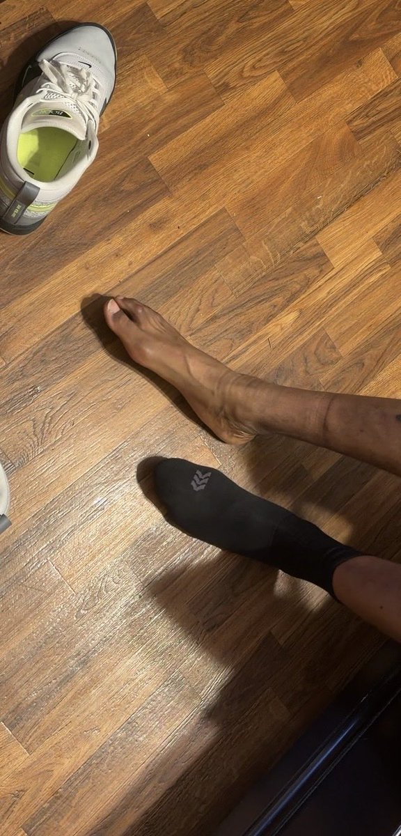 SixNineandFine's tweet photo. Played 11 games in my new shoes, I love these on the court https://t.co/1hWP2SJrIk