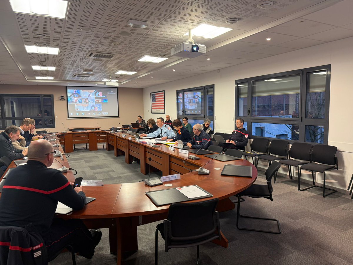 SDIS_74's tweet photo. Le conseil d’administration du #SDIS74 s’est réuni hier.
Principaux points abordés :
📍 Le budget primitif 2026
📍 Les modalités de renouvellement partiel des élus du #CASDIS (suite aux futures élections municipales) ;
📍 Le traitement des dossiers administratifs courants. https://t.co/wfV7Py2Q3x