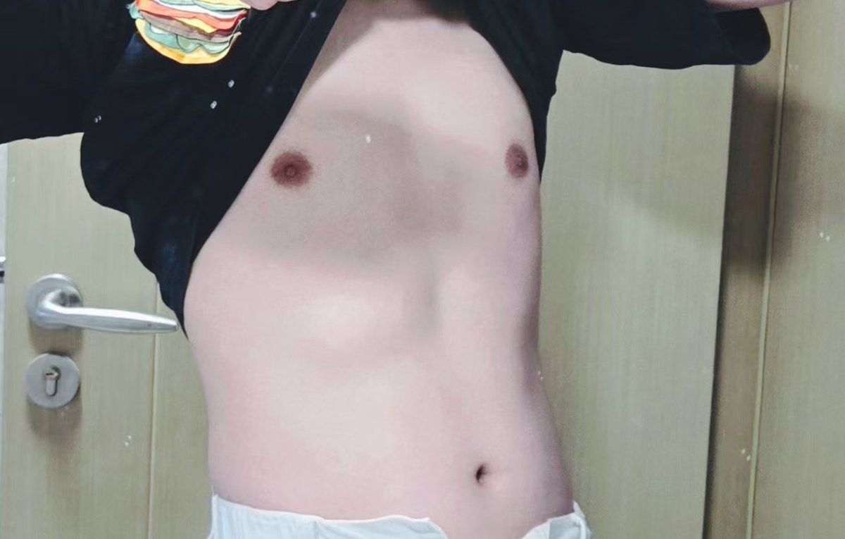 汕头农牛本人薄肌帅牛 汕头附近可+QQ2408224767 v：niuniunong18 tweet media