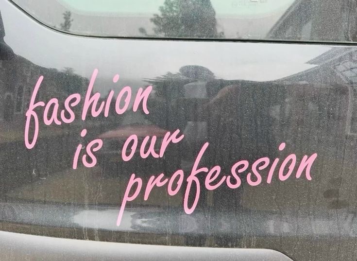 wolfiepoly's tweet image. 