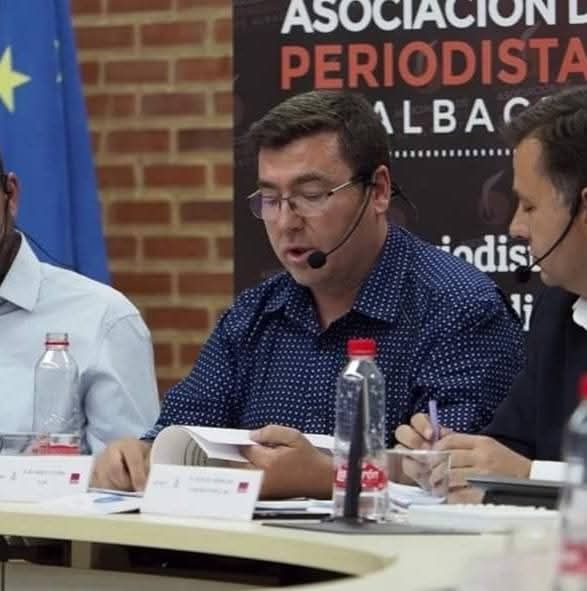 UCIN Albacete denuncia el «calvario» de los transportistas ante la falta de grúas y la ocupación ilegal de las zonas de carga y descarga 21noticias.com/2026/01/28/uci…
<a href="/ucinalbacete/">UCIN Albacete</a>  <a href="/UCINOFICIAL/">UCIN</a>