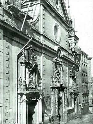 Hoy 28 de enero el mundo católico celebra santo Tomás de Aquino.
Aprovechamos para recordar su desaparecido convento en la calle Atocha, junto a la Plaza Mayor.

 #MadridDesaparecido