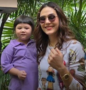 hippiehoe tweet media