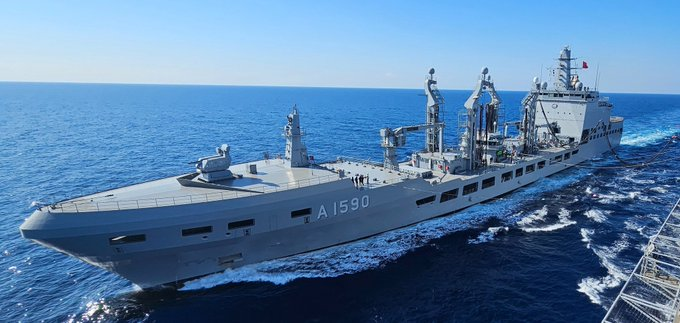 NATOJFCBS's tweet photo. 🚢💨 Off they go❗️

⚓️TCG Anadolu 
⚓️TCG Derya 
⚓️TCG İstanbul 
⚓️TCG Oruçreis

🇹🇷Anadolu Turkish Maritime Task Group deploys under #NATO’s Allied Reaction Force for Exercise #SteadfastDart26 .

Want to know more?👉https://t.co/2gyqVpvUJ0 

#StrongerTogether | #WeAreNATO | #DeterAndDefend