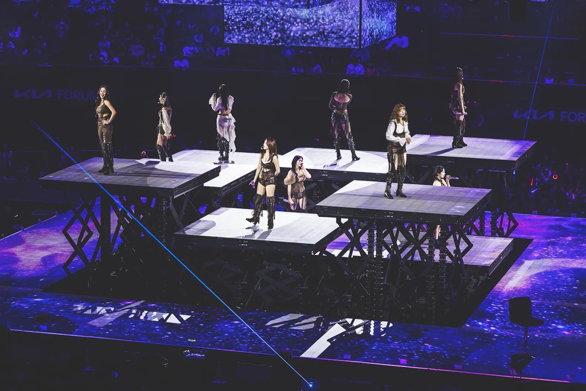JYPETWICE's tweet image. 📰 TWICE Show Why They’re Bigger Than Ever on ‘This Is For’ World Tour

🔗rollingstone.com/music/music-li…

#TWICE #트와이스 #THISISFOR
#TWICE_THISISFOR_WORLD_TOUR