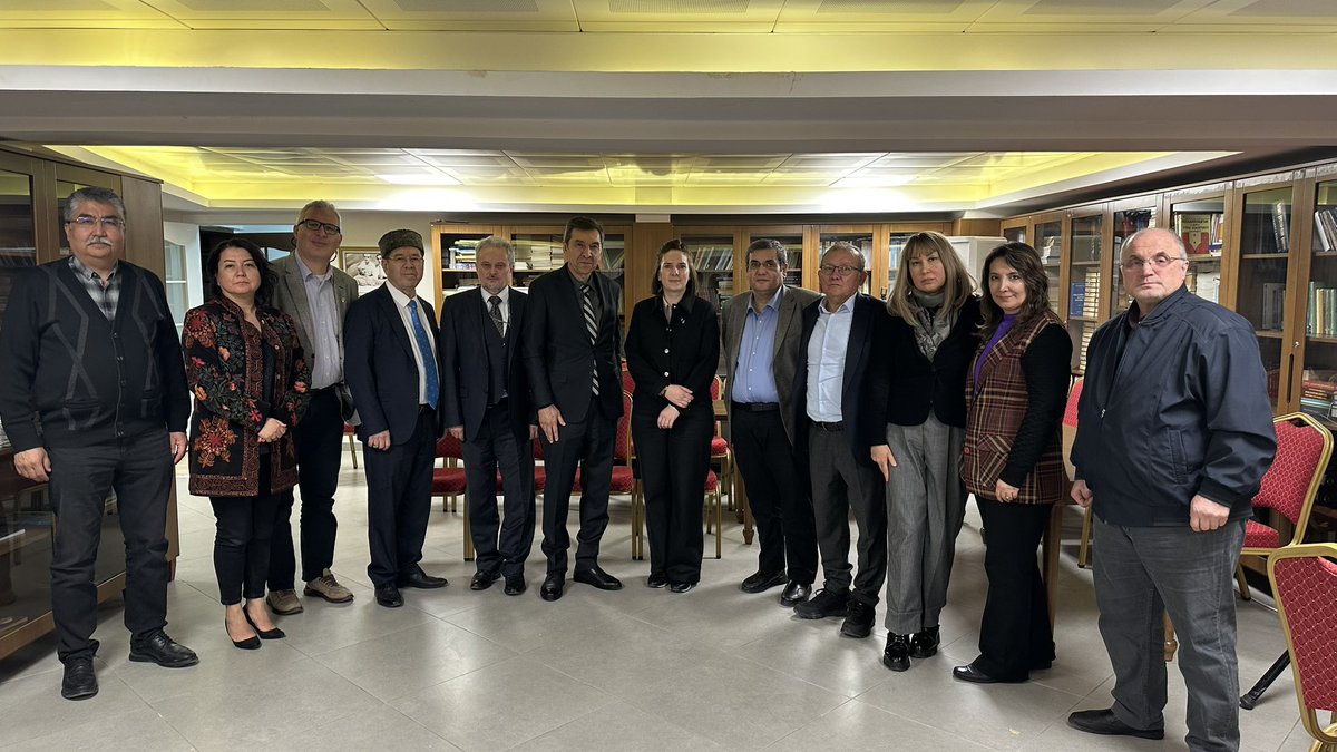🧿 Відбулася зустріч керівництва кримськотатарських громадських організацій у Туреччині, а саме Центрального офісу Спілки культури та взаємодопомоги кримських татар у Туреччині, Фонду «Крим», Міжнародної жіночої організації імені Шефіки Гаспринської, з Постійною Представницею