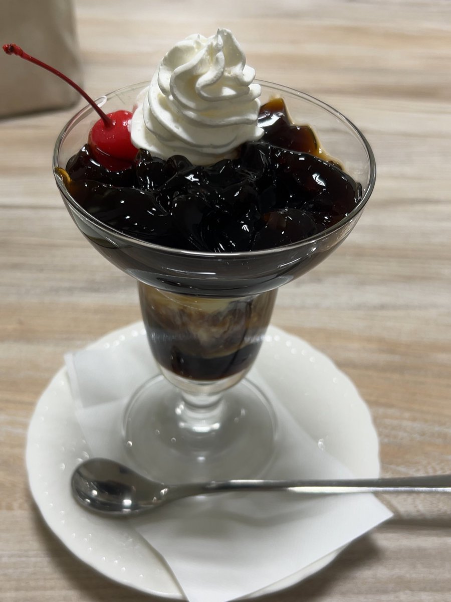 Matcha_Tree05's tweet image. 頑張ってはないですがテスト終わったので、久々にコミホのｺﾋｾﾞﾘ☕️

レポートですか？あと7本あります