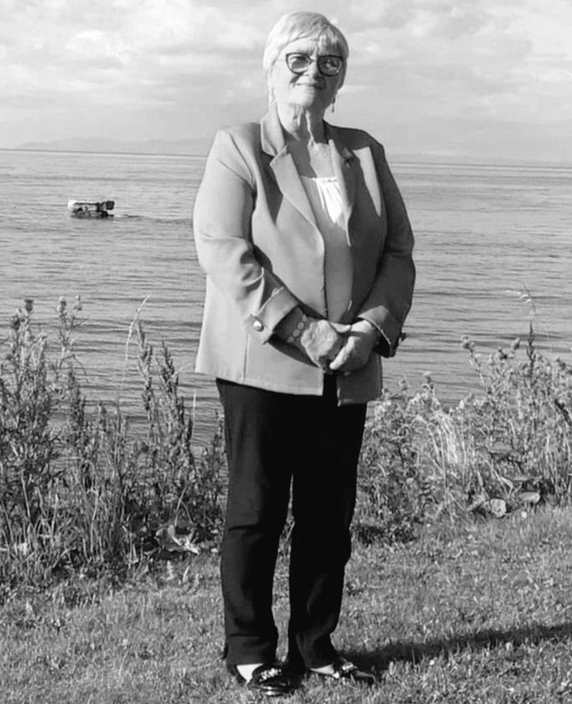 AdgerBadger79's tweet photo. Happy Heavenly Birthday mum, you're not just thought about on the special days, you're thought about every day xx

Miss ewe maaa https://t.co/dtA1n6wmKE