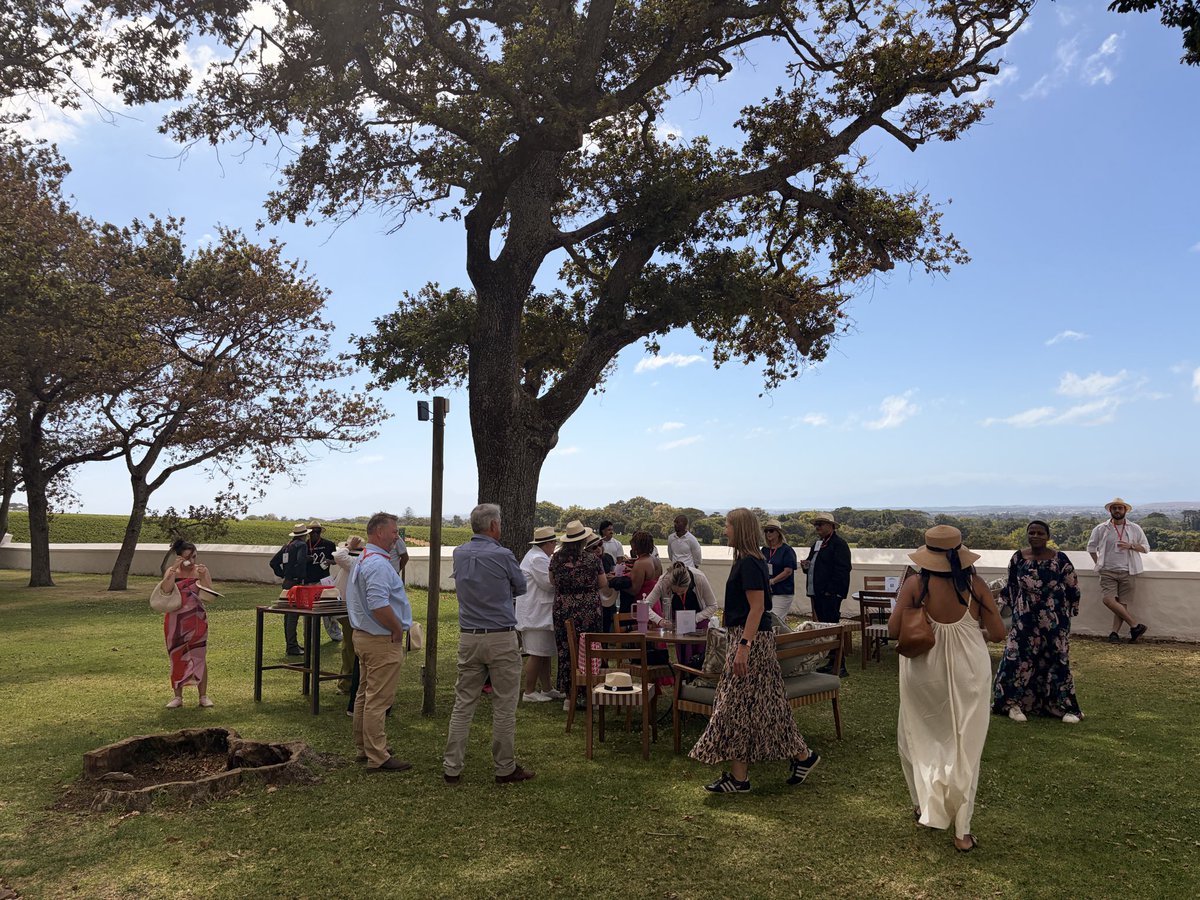 WineLand Media tweet media