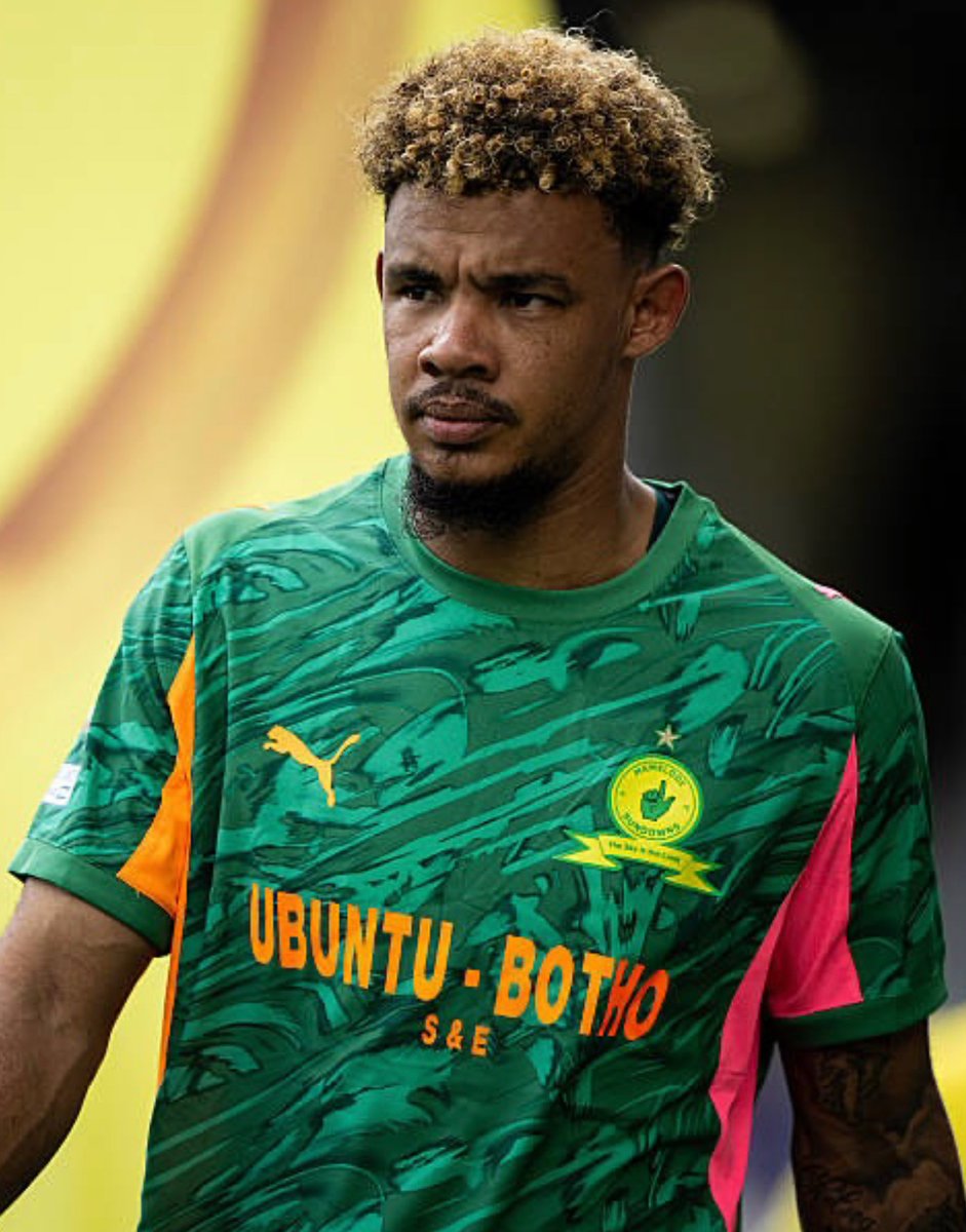 🗞🚨BREAKING NEWS🚨🗞

Details about Williams’ exclusion from the squad yesterday are still foggy but a close source reveals Cardoso was not happy with how he performed during the CAF match and has since told him to take extra goalkeeping classes from Monday
