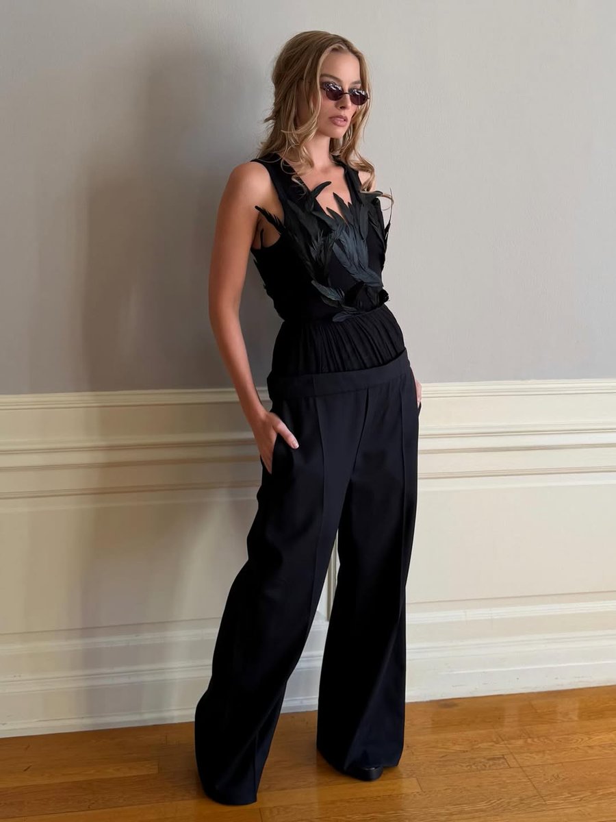 Margot Robbie for Wuthering Heights press wearing Victoria Beckham ss26🪽 styled by Andrew Mukamal♡