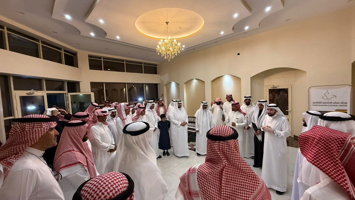 AFAGYOUTHAS's tweet image. سعدنا في #جمعية_آفاق_الشبابية بجازان باستقبال وفد اعضاء مجلس الشورى الموقر بمقر الجمعية بمركز حجاب الحازمي الثقافي بضمد ؛ حيث اطلع الوفد على أبرز المبادرات وبرامج الجمعية  التي تقدمها لتمكين الشباب وتنمية المجتمع. 🌟

​#جازان #مجلس_الشورى #آفاق_الشبابية